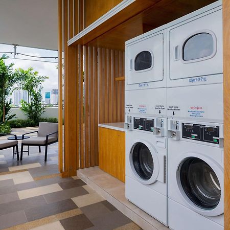 Hilton Garden Inn Singapore Serangoon Екстер'єр фото